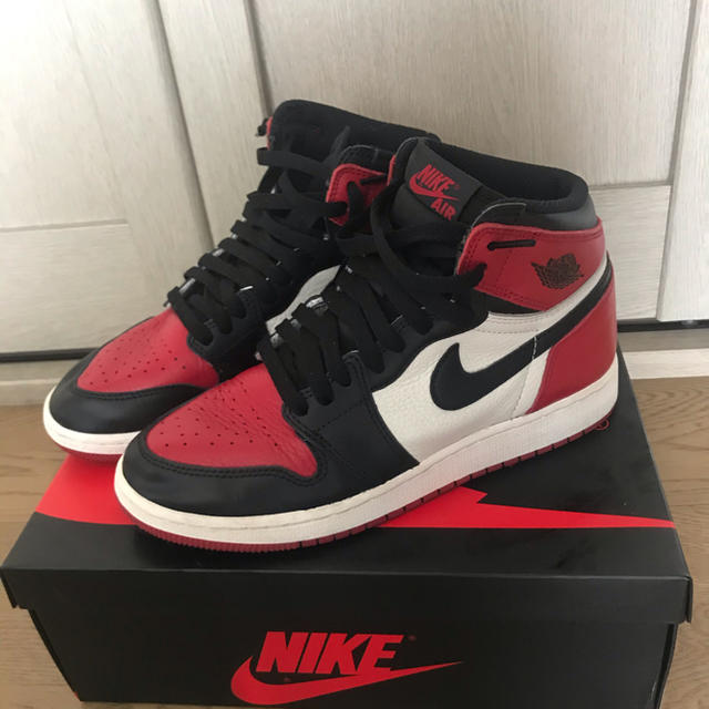 NIKE(ナイキ)のNIKE AIR JORDAN1 bred toe 24cm つま赤 レディースの靴/シューズ(スニーカー)の商品写真