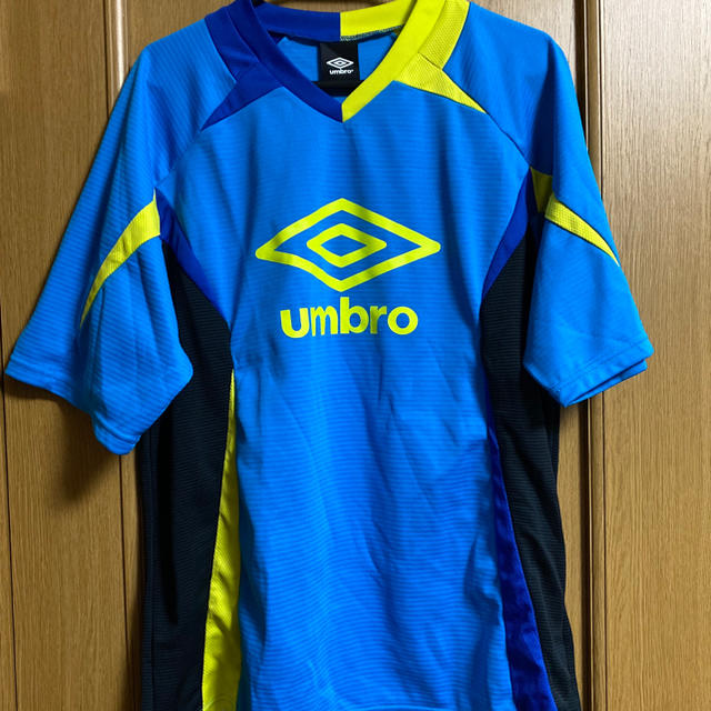 UMBRO(アンブロ)の『ジュンイチ様』【umbro】スポーツTシャツ サッカーTシャツ メンズ スポーツ/アウトドアのサッカー/フットサル(ウェア)の商品写真