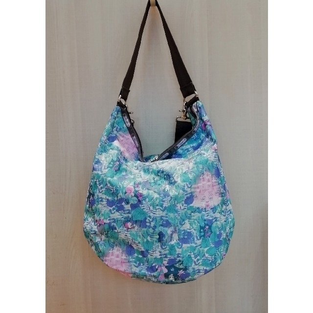 LeSportsac - レスポ✖️アリスコラボ ショルダー【HEATHER HOBO】の ...