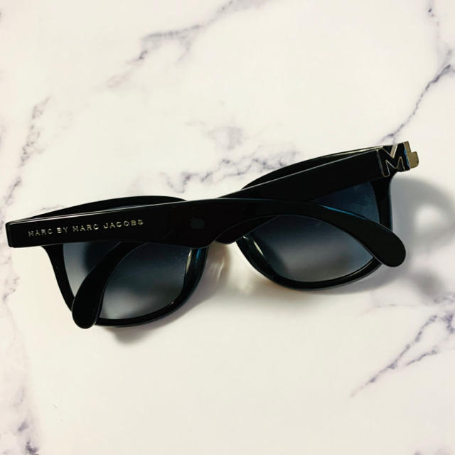 MARC BY MARC JACOBS(マークバイマークジェイコブス)のMARK BY MARC JACOBS サングラス レディースのファッション小物(サングラス/メガネ)の商品写真