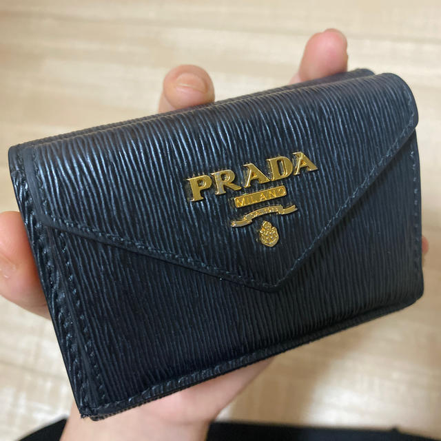 PRADA(プラダ)の【yu♡様専用】PRADA 折り財布 レディースのファッション小物(財布)の商品写真