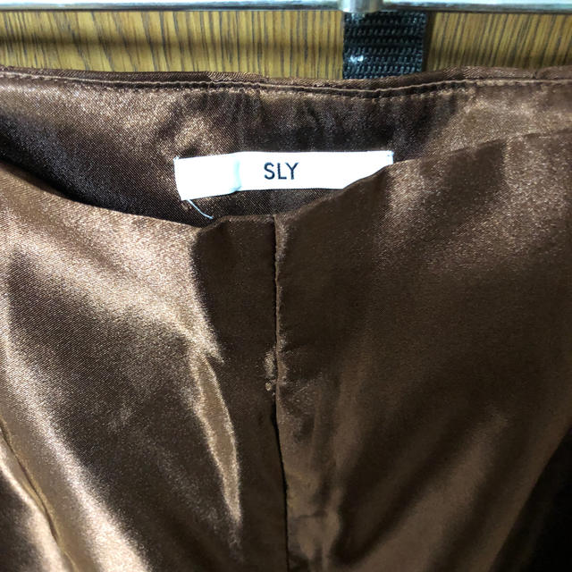 SLY(スライ)のSLY⭐︎メタリックワイドパンツ レディースのパンツ(カジュアルパンツ)の商品写真