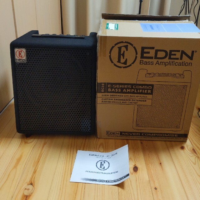 EDEN EC10 エデン　50W  ベースアンプ　箱、取説付　美品 楽器のベース(ベースアンプ)の商品写真