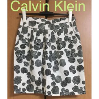 カルバンクライン(Calvin Klein)の【Calvin Klein】タックスカート(ミニスカート)