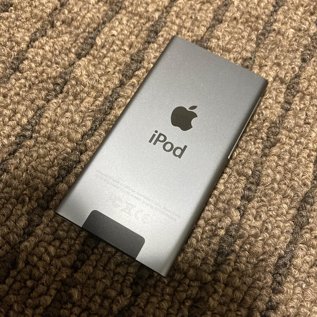 Apple(アップル)のiPod nano 第７世代 スマホ/家電/カメラのオーディオ機器(ポータブルプレーヤー)の商品写真