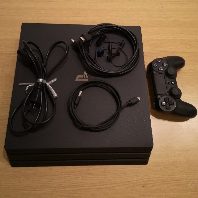 【動作確認済み】PS4 Pro (1TB CUH-7000B）