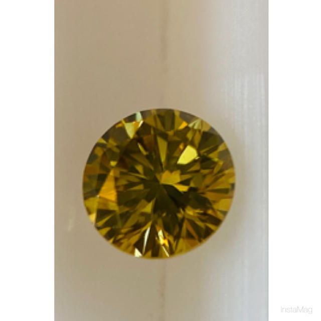 (R918-1)FancyIntenseYellowダイアモンド 0.102ct