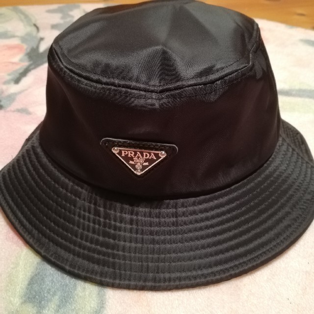 ZARA - PRADA 帽子 ブラック プラダの通販 by SHIHORI｜ザラならラクマ