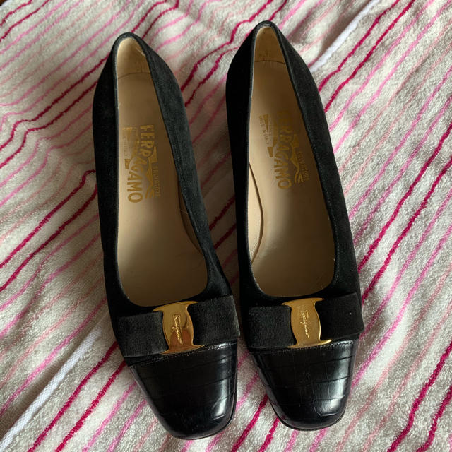 Salvatore Ferragamo(サルヴァトーレフェラガモ)のFERRAGAMO   ◆ 24㎝    レディースの靴/シューズ(ハイヒール/パンプス)の商品写真