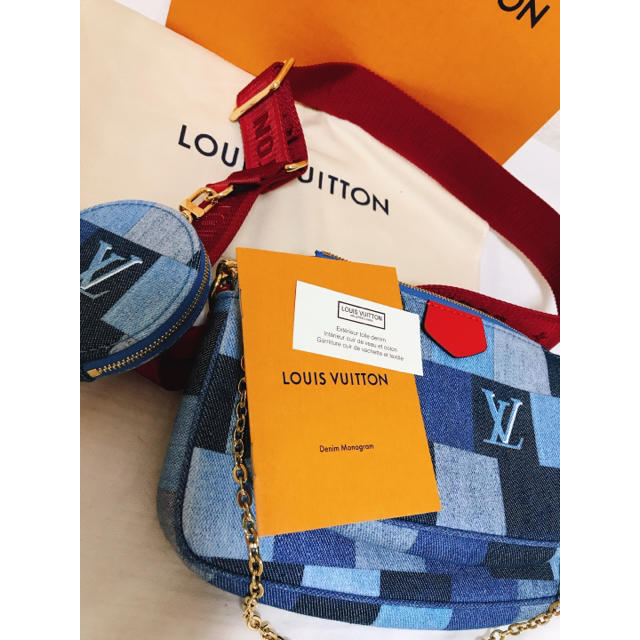 LOUIS VUITTON(ルイヴィトン)の送料込み！ルイヴィトン ミュルティ・ポシェット・アクセソワール デニム レディースのバッグ(ショルダーバッグ)の商品写真