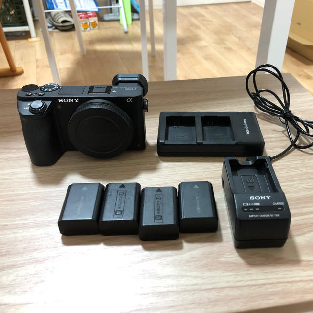 #2642 【美品】 シャッター数僅か1,188回 SONY α6000 ボディ