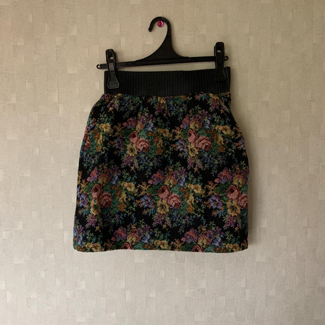 Retro Girl 花柄 ゴブラン柄 タイトミニスカートの通販 By プロフィール 要確認 レトロガールならラクマ Retro Girl 花柄 ゴブラン柄 タイトミニスカートの通販 By プロフィール 要確認 レトロガールならラクマ