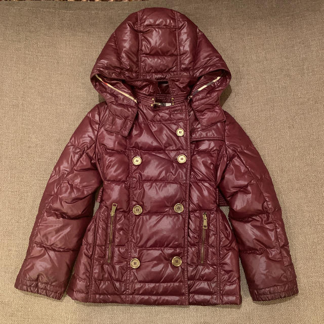 BURBERRY(バーバリー)のバーバリー ダウン コート ジャケット 8歳 128㎝ キッズ/ベビー/マタニティのキッズ服女の子用(90cm~)(コート)の商品写真