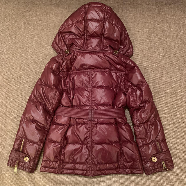 BURBERRY(バーバリー)のバーバリー ダウン コート ジャケット 8歳 128㎝ キッズ/ベビー/マタニティのキッズ服女の子用(90cm~)(コート)の商品写真