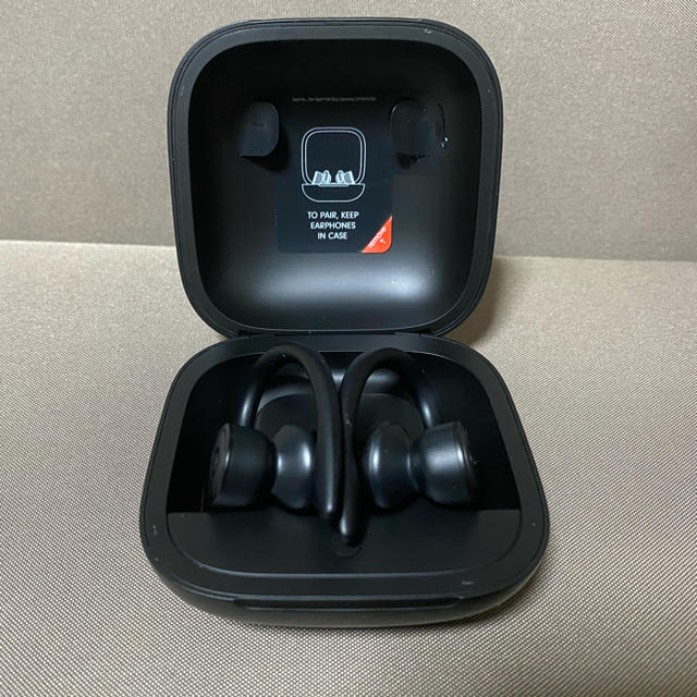 【美品】Powerbeats pro ブラック黒　パワービーツプロワイヤレス