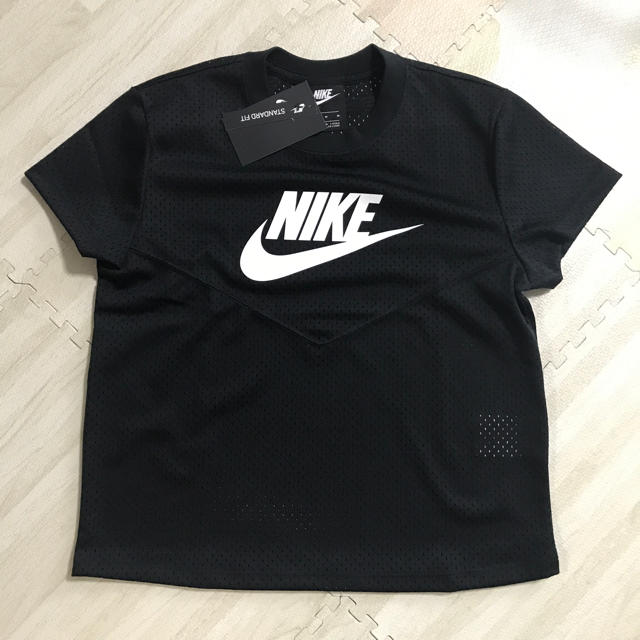 NIKE(ナイキ)の新品 ナイキ NIKE スポーツウエア上下セット Sサイズ レディースのトップス(Tシャツ(半袖/袖なし))の商品写真