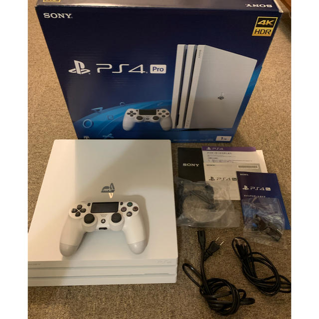 PS4 pro 1TB Glacier White  CHU-7200B b02