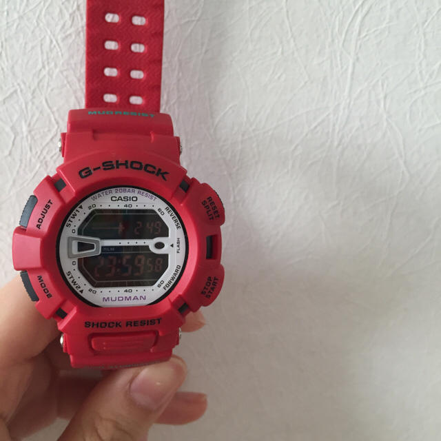 G-SHOCK(ジーショック)のG-SHOCK レッド メンズの時計(腕時計(デジタル))の商品写真