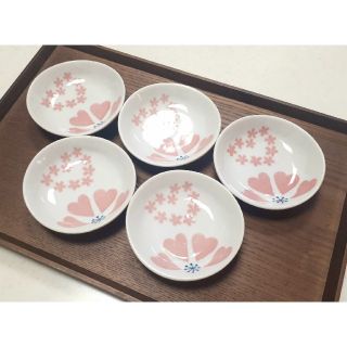 桜の花びら小皿　ハート四つ葉のクローバー幸運の意味(食器)