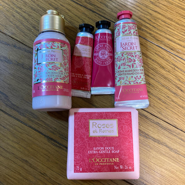 L'OCCITANE(ロクシタン)のL'Occitane ローズ5点 コスメ/美容のボディケア(ハンドクリーム)の商品写真