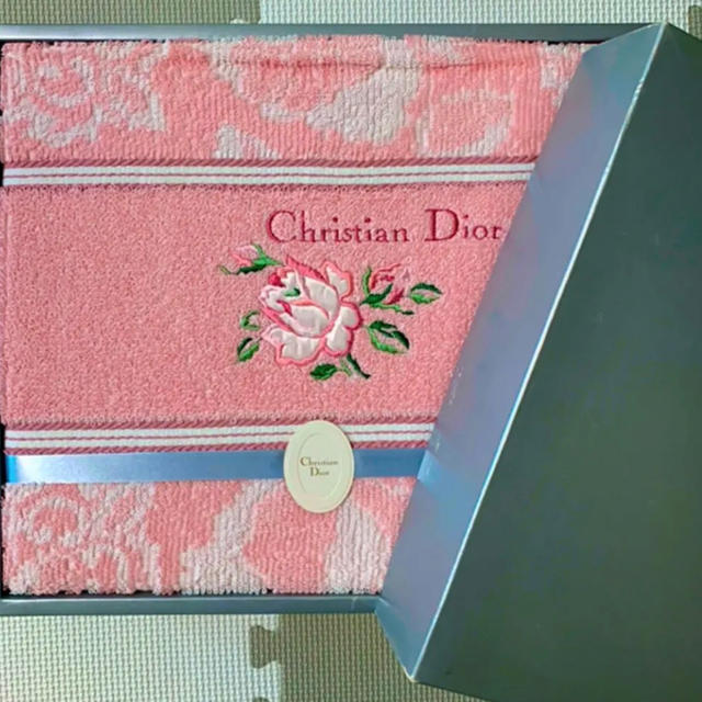 Christian Dior(クリスチャンディオール)のChristian Diorバスタオル Dior dior タオル バスタオル インテリア/住まい/日用品の日用品/生活雑貨/旅行(タオル/バス用品)の商品写真