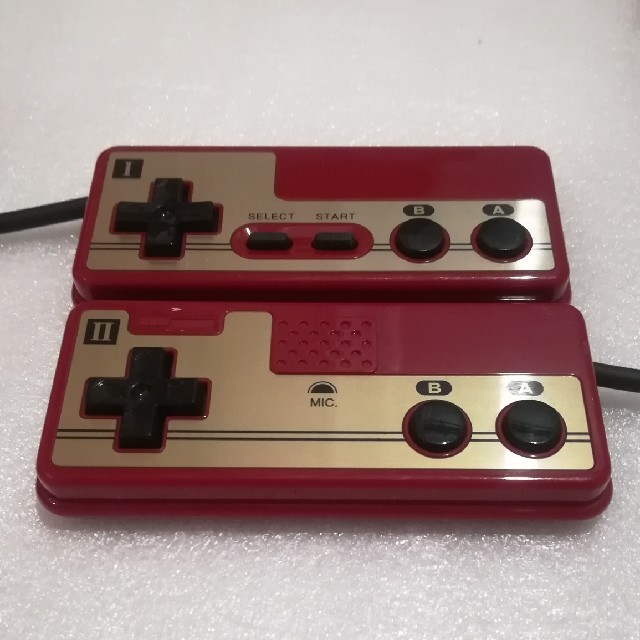 ファミリーコンピュータ(ファミリーコンピュータ)のファミコンクラシックミニ　箱無し エンタメ/ホビーのゲームソフト/ゲーム機本体(家庭用ゲーム機本体)の商品写真