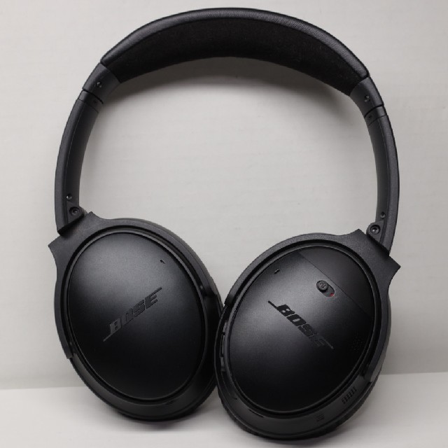 BOSE(ボーズ)の☆最終値下げ BOSE ワイヤレスヘッドホン QuietComfort 35 ① スマホ/家電/カメラのオーディオ機器(ヘッドフォン/イヤフォン)の商品写真