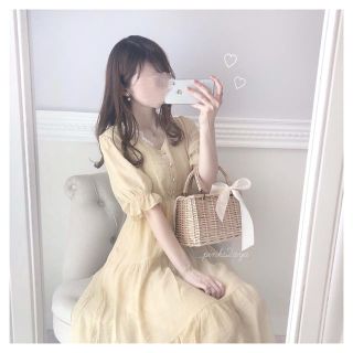 ザラ(ZARA)のシフォンロングワンピース  イエロー(ロングワンピース/マキシワンピース)