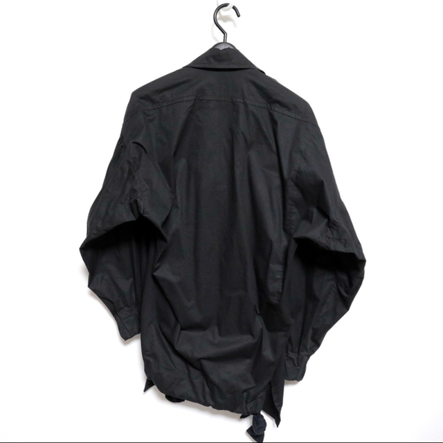 Vivienne Westwood(ヴィヴィアンウエストウッド)のアシメ　ミリタリー　ジャケット　ブラック　vivienne レディースのトップス(シャツ/ブラウス(長袖/七分))の商品写真