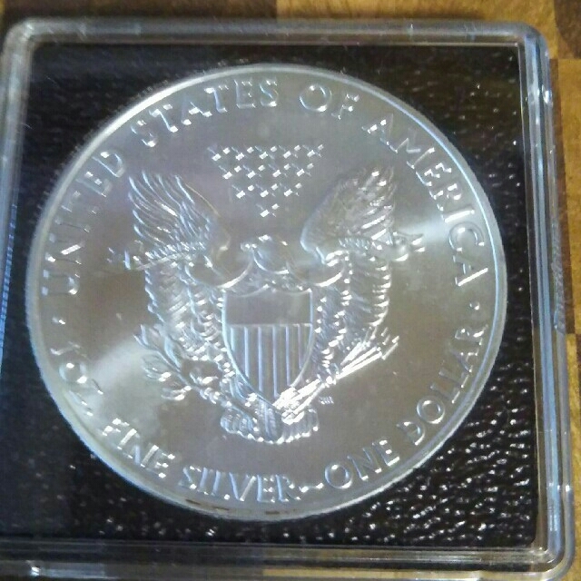蹄鉄 「ラッキーコイン」第1次 2010年 ニウエ 1ドル銀貨 銀細工入 - 貨幣