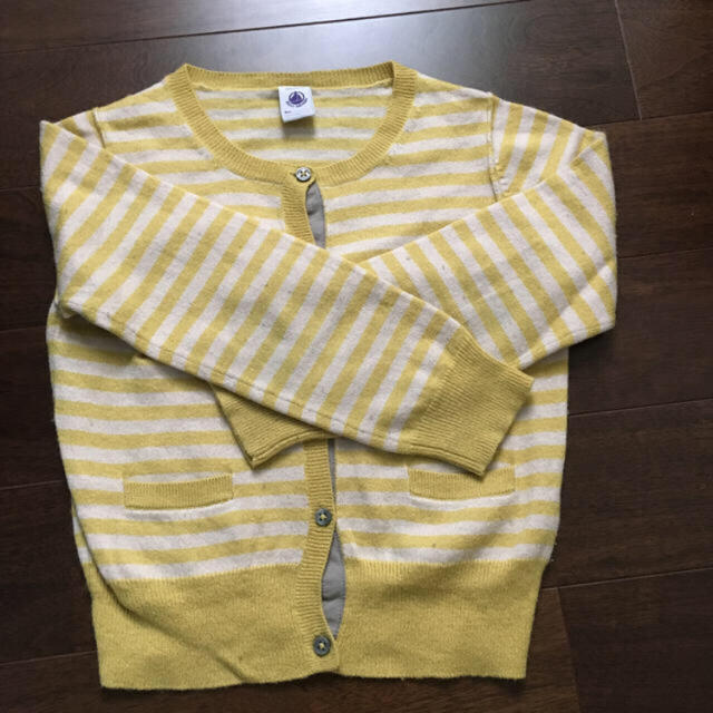 PETIT BATEAU(プチバトー)のプチバトー ボーダー カーディガン 6ans 114cm キッズ/ベビー/マタニティのキッズ服女の子用(90cm~)(カーディガン)の商品写真