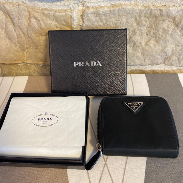 PRADA 二つ折り財布 | フリマアプリ ラクマ