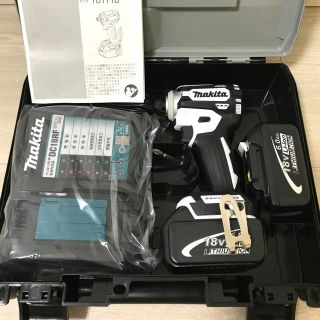 マキタ(Makita)のmakita  新品未使用　TD171D  18V  インパクトドライバー(工具)