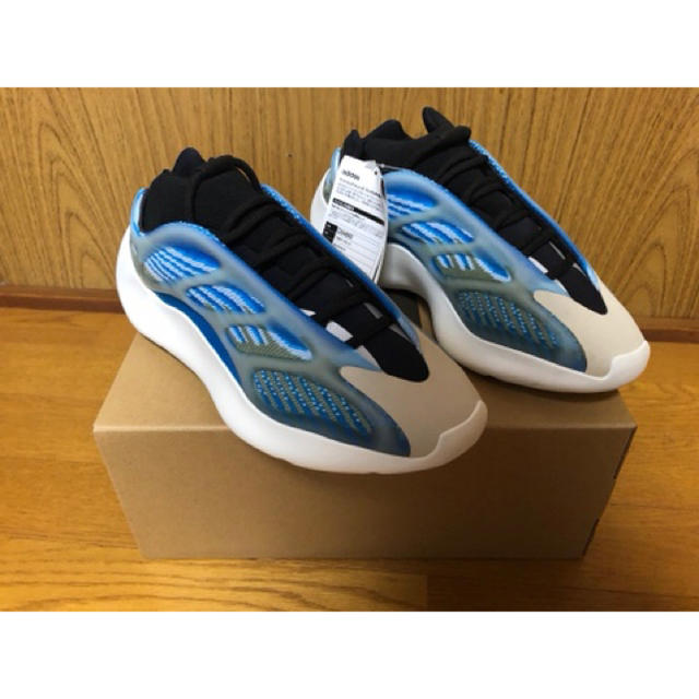 YEEZY 700 V3 ADULTS 26cm