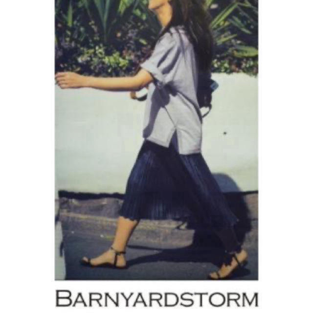 BARNYARDSTORM(バンヤードストーム)の新品　バンヤードストーム　プリーツスカート　膝丈　ミモレ丈 レディースのスカート(ひざ丈スカート)の商品写真