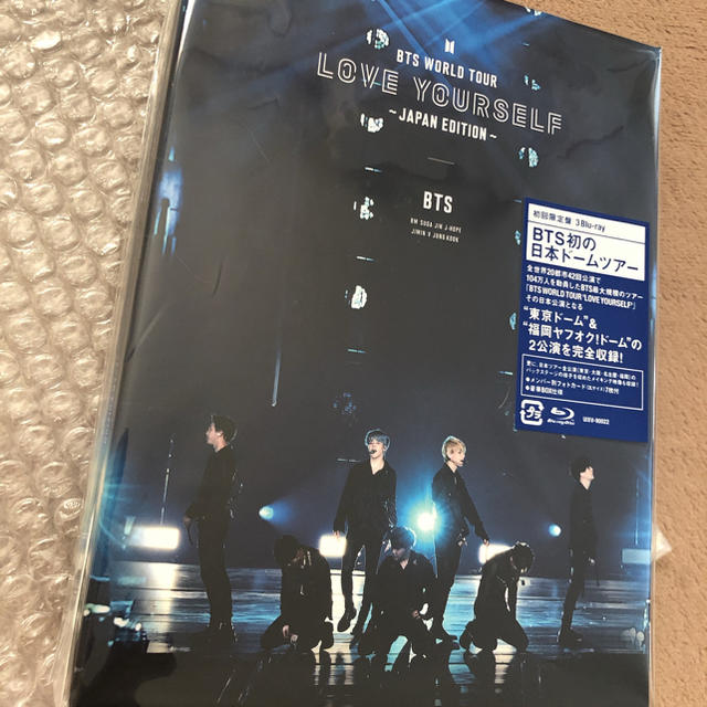 防弾少年団(BTS)(ボウダンショウネンダン)のBTS　WORLD　TOUR　‘LOVE　YOURSELF’　～JAPAN　ED エンタメ/ホビーのDVD/ブルーレイ(ミュージック)の商品写真