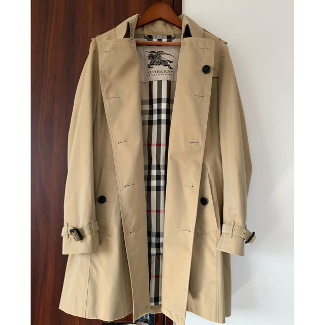 BURBERRY(バーバリー)のバーバリー　トレンチコート　✴︎USA6✴︎ レディースのジャケット/アウター(トレンチコート)の商品写真