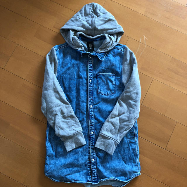 H&M(エイチアンドエム)のH＆M デニムジャケット キッズ/ベビー/マタニティのキッズ服男の子用(90cm~)(ジャケット/上着)の商品写真