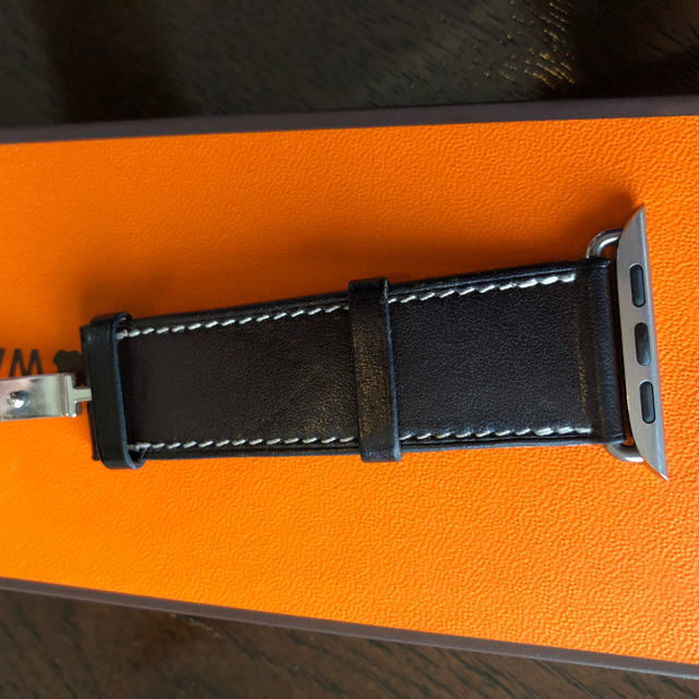 Hermes(エルメス)のApple Watch Hermes 44mmケース用バックルレザーストラップ メンズの時計(レザーベルト)の商品写真