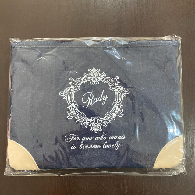 Rady(レディー)の新品タグ付き♡Rady♡クラッチバッグ♡デニム♡Sサイズ レディースのバッグ(クラッチバッグ)の商品写真