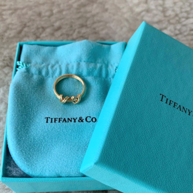 Tiffany & Co.(ティファニー)のティファニー  シグネチャーリング　K18  8号サイズ　送料込み レディースのアクセサリー(リング(指輪))の商品写真