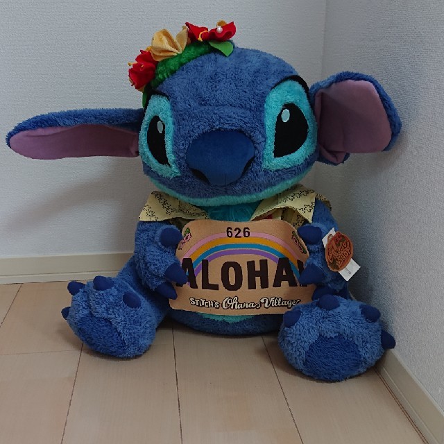 Stitch スティッチ 特大ぬいぐるみ ディズニーストア 中古品の通販 By Hoku S Shop スティッチならラクマ