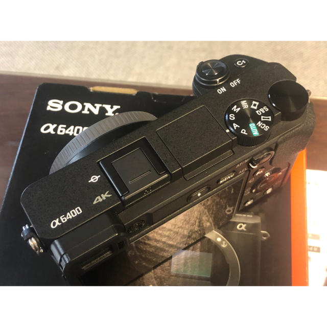 ミラーレス一眼【超美品・おまけ付】SONY a6400 ボディ