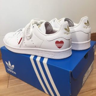 アディダス(adidas)のきょーこ様専用【新品】adidas スタンスミス ハート（ホワイト:23.5㎝）(スニーカー)