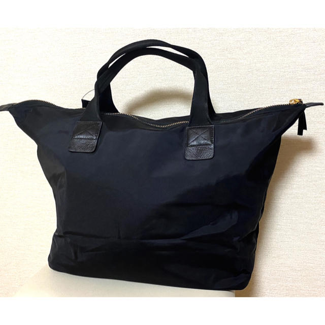 MARC BY MARC JACOBS(マークバイマークジェイコブス)のMARC BY MARC JACOBS ☆ 新品未使用 トートバッグ ポーチ付き メンズのバッグ(トートバッグ)の商品写真