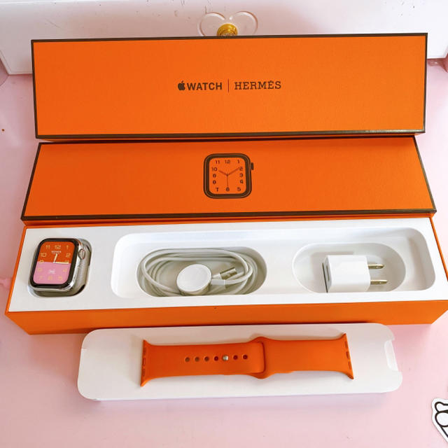 Apple Watch(アップルウォッチ)のApple Watch‎ series4 HERMES 40mm スマホ/家電/カメラのスマホ/家電/カメラ その他(その他)の商品写真