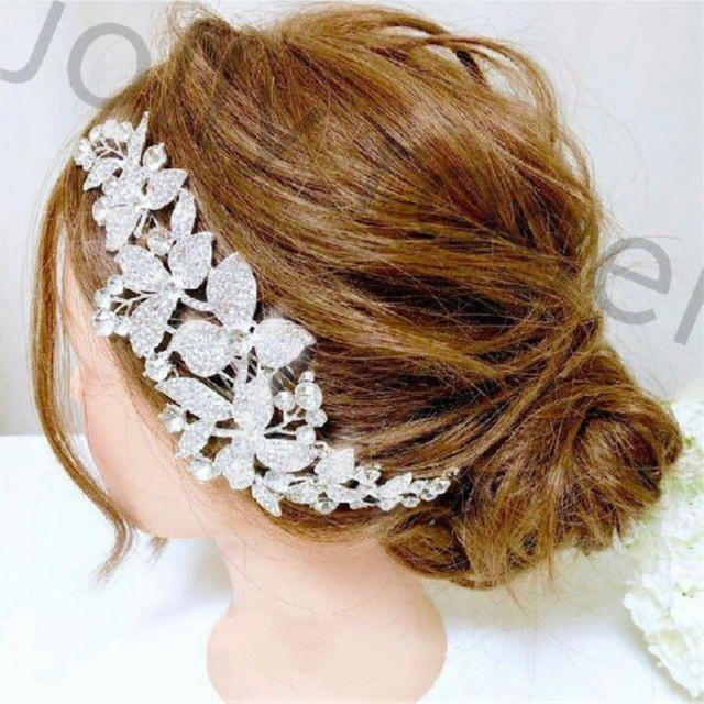 ボンネ　リーフヘッドドレス　ブライダル　ヘッドアクセサリー レディースのヘアアクセサリー(バレッタ/ヘアクリップ)の商品写真