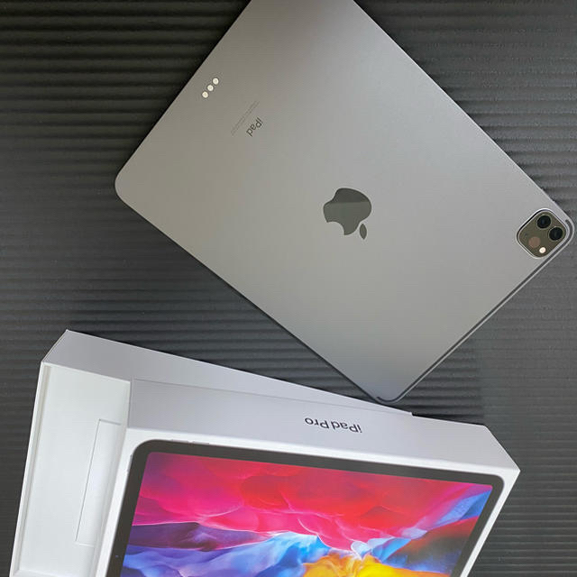 iPad - iPad Pro 11第二世代 新品の通販 by ID16580's shop｜アイパッドならラクマ