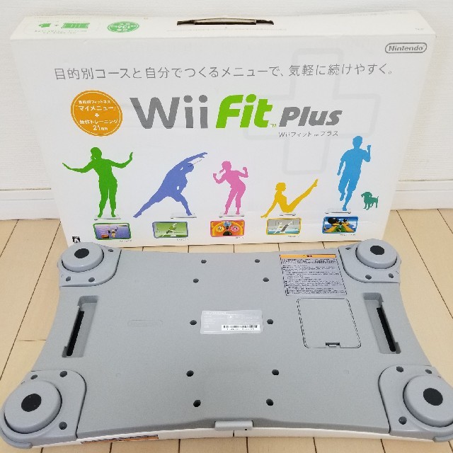 Wii(ウィー)の【美品】Wii Fit Plus エンタメ/ホビーのゲームソフト/ゲーム機本体(家庭用ゲームソフト)の商品写真