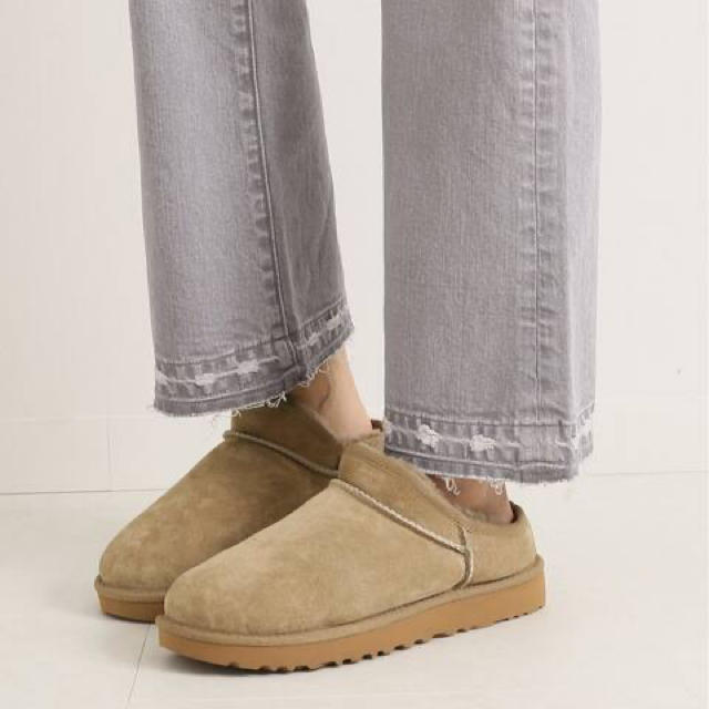 FRAMeWORK(フレームワーク)のFRAMeWORK 【UGG】 CLASSIC SLIPPER    レディースの靴/シューズ(スリッポン/モカシン)の商品写真